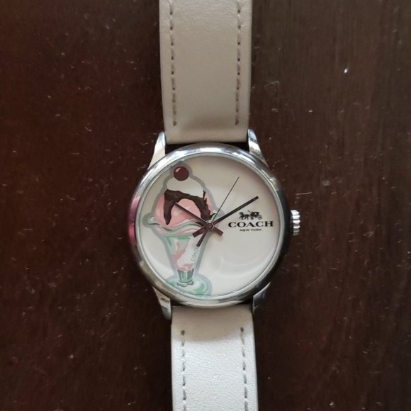 Watch - Picture 3 of 4